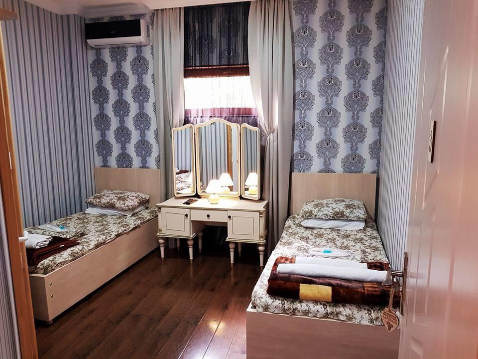 Hotel Guglux &Wine Cellar Telavi Esterno foto
